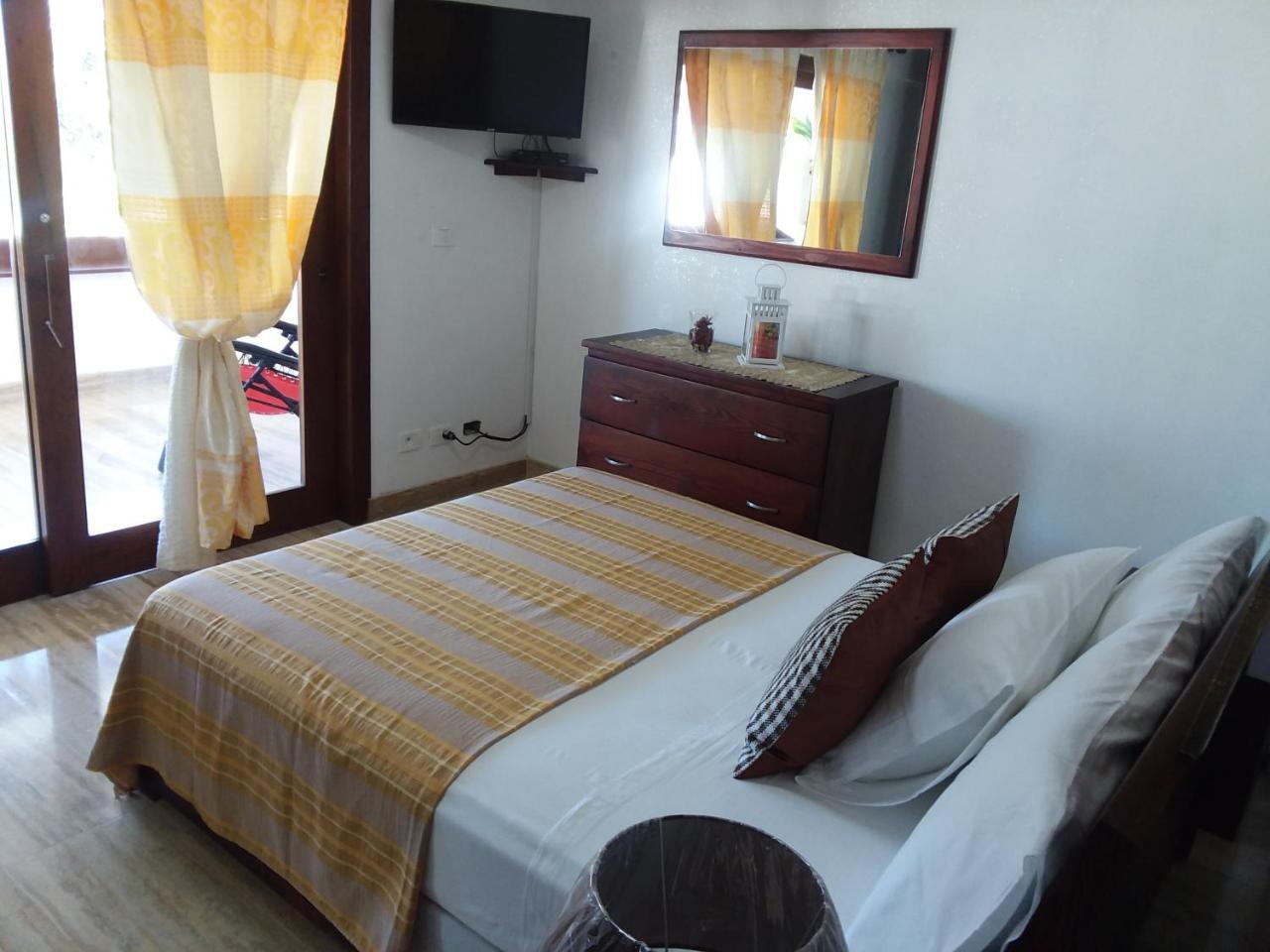 Oasi Encantada - Beach Resort Barahona Екстер'єр фото